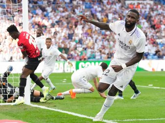Real-Profi Antonio Rüdiger hat sich in Madrid etabliert. Real-Profi Antonio Rüdiger hat sich in Madrid etabliert.