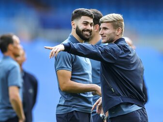 Hat viel Lob für seinen neuen Trainer über: Timo Werner (r). Hat viel Lob für seinen neuen Trainer über: Timo Werner (r).