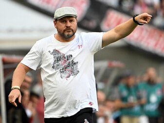 Sieht keine Lösung den Fan-Ausschreitungen beizukommen: Kölns Trainer Steffen Baumgart. Sieht keine Lösung den Fan-Ausschreitungen beizukommen: Kölns Trainer Steffen Baumgart.