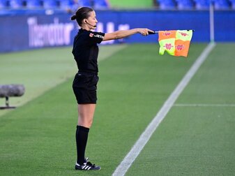 Schiedsrichterinnen-Streik in Spaniens Liga beendet Schiedsrichterinnen-Streik in Spaniens Liga beendet