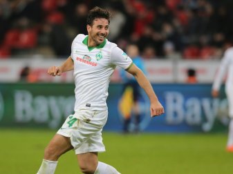 Kicker: Pizarro mit Faserriss (Quelle: PIXATHLON/SID-IMAGES) Kicker: Pizarro mit Faserriss (Quelle: PIXATHLON/SID-IMAGES)