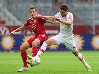 Regensburg beendet Sieglosserie gegen St. Pauli Regensburg beendet Sieglosserie gegen St. Pauli