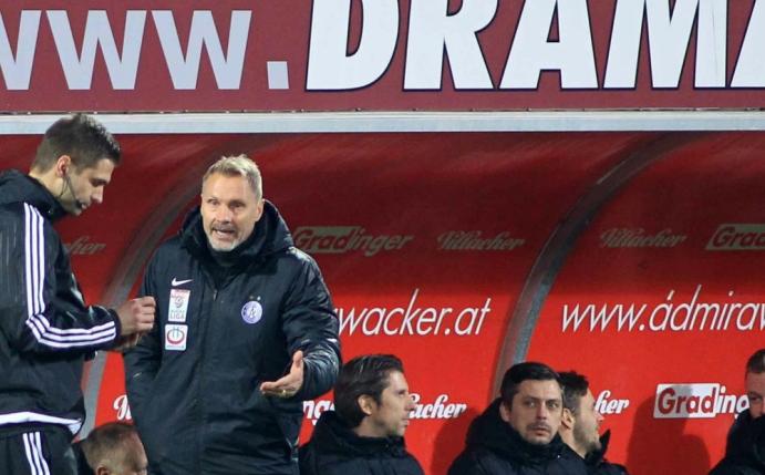 Thorsten Fink erhält Rückendeckung von der Klubspitze (Quelle: pixathlon/SID-IMAGES)