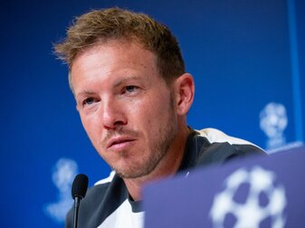 Trainer Julian Nagelsmann steht nach vier verlorenen Spielen des FC Bayern Münchens unter Druck. Ein Trainerwechsel schließt Mario Basler allerdings aus. Trainer Julian Nagelsmann steht nach vier verlorenen Spielen des FC Bayern Münchens unter Druck. Ein Trainerwechsel schließt Mario Basler allerdings aus.