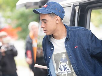 Jamal Musiala bei der Ankunft in Frankfurt/Main. Jamal Musiala bei der Ankunft in Frankfurt/Main.