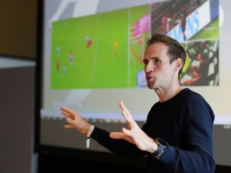 Vor Gräfe-Prozess: Fröhlich denkt über Altersgrenze nach Vor Gräfe-Prozess: Fröhlich denkt über Altersgrenze nach