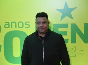 Klubboss Ronaldo feiert Cruzeiros Erstliga-Rückkehr Klubboss Ronaldo feiert Cruzeiros Erstliga-Rückkehr