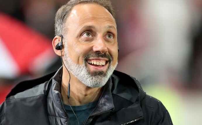Stuttgart gewinnt bei Zagadou-Debüt
