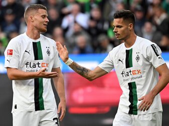 Fühlt sich in Gladbach wohl: Julian Weigl (r). Fühlt sich in Gladbach wohl: Julian Weigl (r).