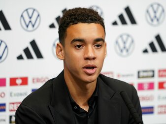 Jamal Musiala wird gegen England in der Startelf stehen. Jamal Musiala wird gegen England in der Startelf stehen.