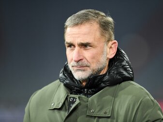 Muss sich viel Kritik gefallen lassen: Stefan Kuntz, Nationaltrainer der Türkei. Muss sich viel Kritik gefallen lassen: Stefan Kuntz, Nationaltrainer der Türkei.