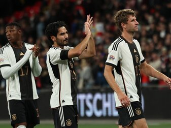 Die deutsche Nationalmannschaft verspielte in London eine 2:0-Führung. Die deutsche Nationalmannschaft verspielte in London eine 2:0-Führung.