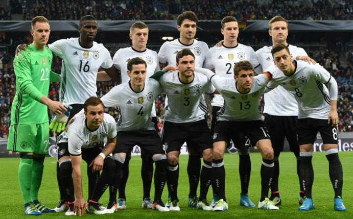 Nur 43,4 Prozent glauben an den EM-Titel für Deutschland (Quelle: SID-IMAGES/AFP)