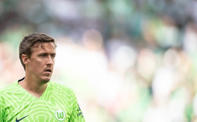 Hat sich eine Muskelverletzung zugezogen: Max Kruse steht.