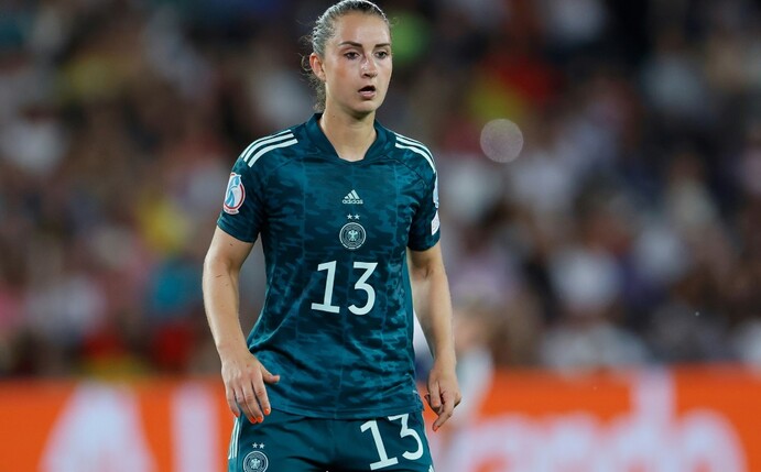 DFB-Frauen gegen Frankreich ohne Däbritz - Hagel rückt nach