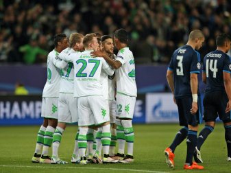 Dank einer Galavorstellung siegt Wolfsburg gegen Real (Quelle: FIRO/SID) Dank einer Galavorstellung siegt Wolfsburg gegen Real (Quelle: FIRO/SID)