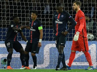 Kevin Trapp (r.) nach dem unglücklichen Ausgleich (Quelle: SID-IMAGES) Kevin Trapp (r.) nach dem unglücklichen Ausgleich (Quelle: SID-IMAGES)
