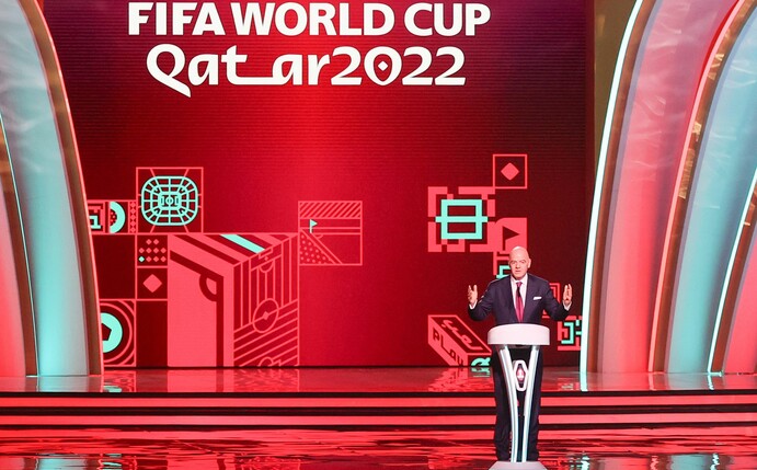 Der FIFA-Präsident Gianni Infantino bei der Auslosung zur WM-Endrunde in Katar.