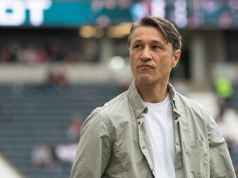Wolfsburgs Trainer Niko Kovac bleibt gelassen. Wolfsburgs Trainer Niko Kovac bleibt gelassen.