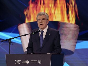 Eröffnungsspiel und Finale: Bach reist nach Katar Eröffnungsspiel und Finale: Bach reist nach Katar