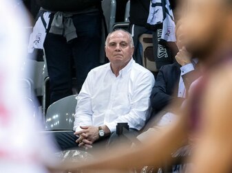 Uli Hoeneß hat mit seinen Äußerungen zur WM in Katar für Wirbel gesorgt. Uli Hoeneß hat mit seinen Äußerungen zur WM in Katar für Wirbel gesorgt.