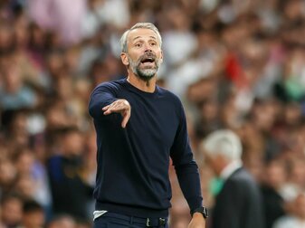 Leipzigs Trainer Marco Rose beklagt die Dauerbelastung für seine Spieler. Leipzigs Trainer Marco Rose beklagt die Dauerbelastung für seine Spieler.