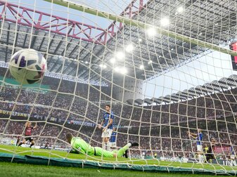 In der Serie A wird eine Schiedsrichterin pfeifen. In der Serie A wird eine Schiedsrichterin pfeifen.