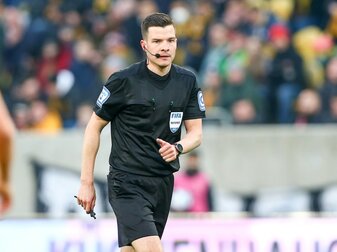 Schiri Osmers verteidigt Gelbe Karte gegen Kölner Duda Schiri Osmers verteidigt Gelbe Karte gegen Kölner Duda