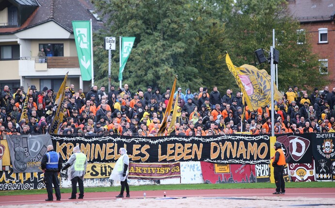 Nach der Partie zwischen der SpVgg Bayreuth und  Dynamo Dresden soll es zu Ausschreitungen gekommen sein.