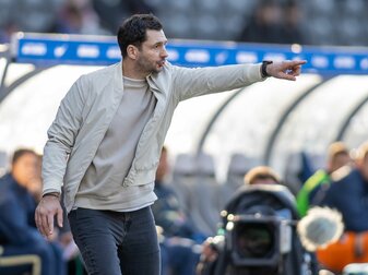 Hertha-Trainer Sandro Schwarz hofft, dass sich sein Team bald belohnt. Hertha-Trainer Sandro Schwarz hofft, dass sich sein Team bald belohnt.