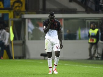 Balotelli in Mailand vor Ausmusterung (Quelle: SID-IMAGES) Balotelli in Mailand vor Ausmusterung (Quelle: SID-IMAGES)