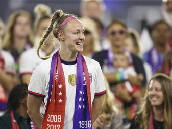 US-Kapitänin Sauerbrunn fordert Sperren für alle Beteiligten US-Kapitänin Sauerbrunn fordert Sperren für alle Beteiligten