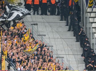Dynamo Dresden schränkt den Ticketverkauf bei Auswärtsspielen ein. Dynamo Dresden schränkt den Ticketverkauf bei Auswärtsspielen ein.