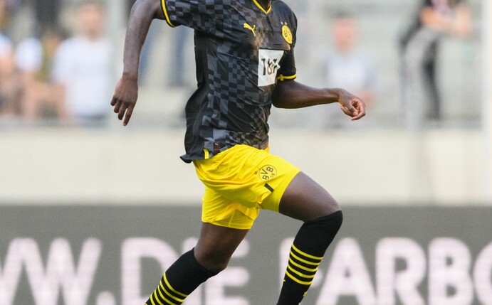 Medienberichten zufolge war Dortmunds Abdoulaye Kamara während der Youth-League-Partie beim FC Sevilla rassistischen Beleidigungen ausgesetzt.