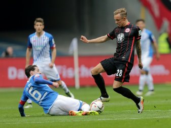 Abstiegs-Duell: Hoffenheim schlägt Frankfurt (Quelle: PIXATHLON/SID-IMAGES) Abstiegs-Duell: Hoffenheim schlägt Frankfurt (Quelle: PIXATHLON/SID-IMAGES)