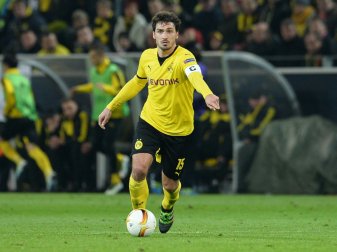 Der Vertrag von Mats Hummels beim BVB läuft 2017 aus (Quelle: SID-IMAGES/PIXATHLON) Der Vertrag von Mats Hummels beim BVB läuft 2017 aus (Quelle: SID-IMAGES/PIXATHLON)