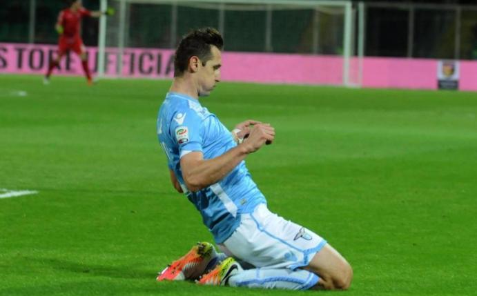 Miroslav Klose traf beim Sieg über US Palermo doppelt. Foto: Mike Palazzotto