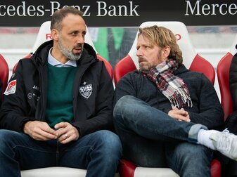 VfB-Sportdirektor Sven Mislintat (r) muss einen Nachfolger für Pellegrino Matarazzo finden. VfB-Sportdirektor Sven Mislintat (r) muss einen Nachfolger für Pellegrino Matarazzo finden.