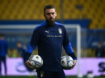 Ex-Weltmeister De Rossi startet Trainerlaufbahn in Serie B Ex-Weltmeister De Rossi startet Trainerlaufbahn in Serie B
