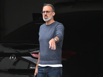 Verabschiedete sich von seiner ehemaligen Mannschaft: Ex-VfB-Coach Pellegrino Matarazzo. Verabschiedete sich von seiner ehemaligen Mannschaft: Ex-VfB-Coach Pellegrino Matarazzo.