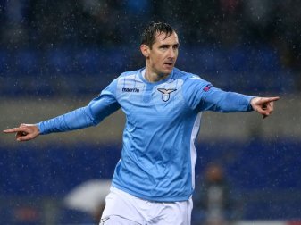 Die italienische Presse feiert Miroslav Klose (Quelle: SID-IMAGES/PIXATHLON) Die italienische Presse feiert Miroslav Klose (Quelle: SID-IMAGES/PIXATHLON)