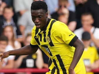 Dortmunds U19-Spieler rassistisch beleidigt Dortmunds U19-Spieler rassistisch beleidigt