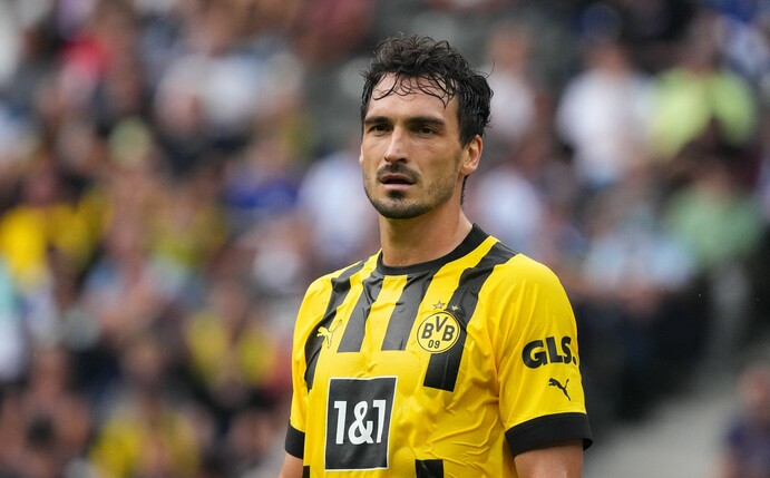 Dortmunds Mats Hummels zeigt sich frustriert nach der Partie gegen FC Sevilla.