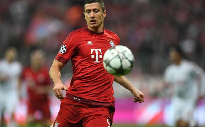Robert Lewandowski wird gegen Benfica Lissabon sein 50. Spiel in der Champions League absolvieren. Foto: Andreas Gebert