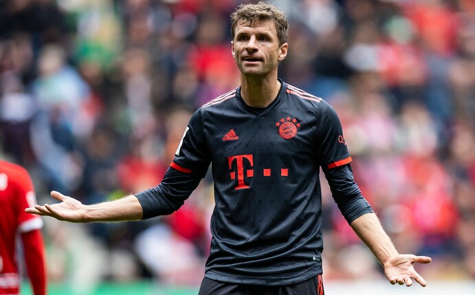 Musste zuletzt mit Rückenproblemen angeschlagen in der Champions League ausgewechselt werden: Thomas Müller.