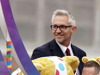 Lineker hofft auf Coming-Out eines homosexuellen Fußballers Lineker hofft auf Coming-Out eines homosexuellen Fußballers