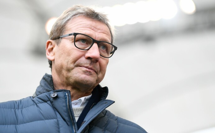 Guido Buchwald äußert sich zur Krise beim Bundesligisten VfB Stuttgart.
