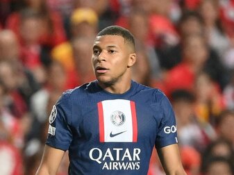 Weltmeister Petit von Mbappe genervt: "Geht nur noch um ihn" Weltmeister Petit von Mbappe genervt: "Geht nur noch um ihn"