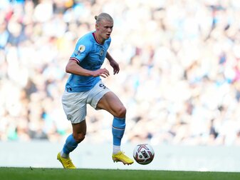 Traf wettbewerbsübergreifend bislang in 13 Partien 20 Mal für Manchester City: Tormaschine Erling Haaland. Traf wettbewerbsübergreifend bislang in 13 Partien 20 Mal für Manchester City: Tormaschine Erling Haaland.
