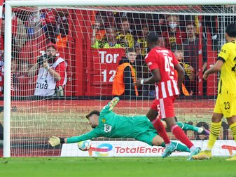 Das Märchen geht weiter: Union besiegt auch Dortmund Das Märchen geht weiter: Union besiegt auch Dortmund